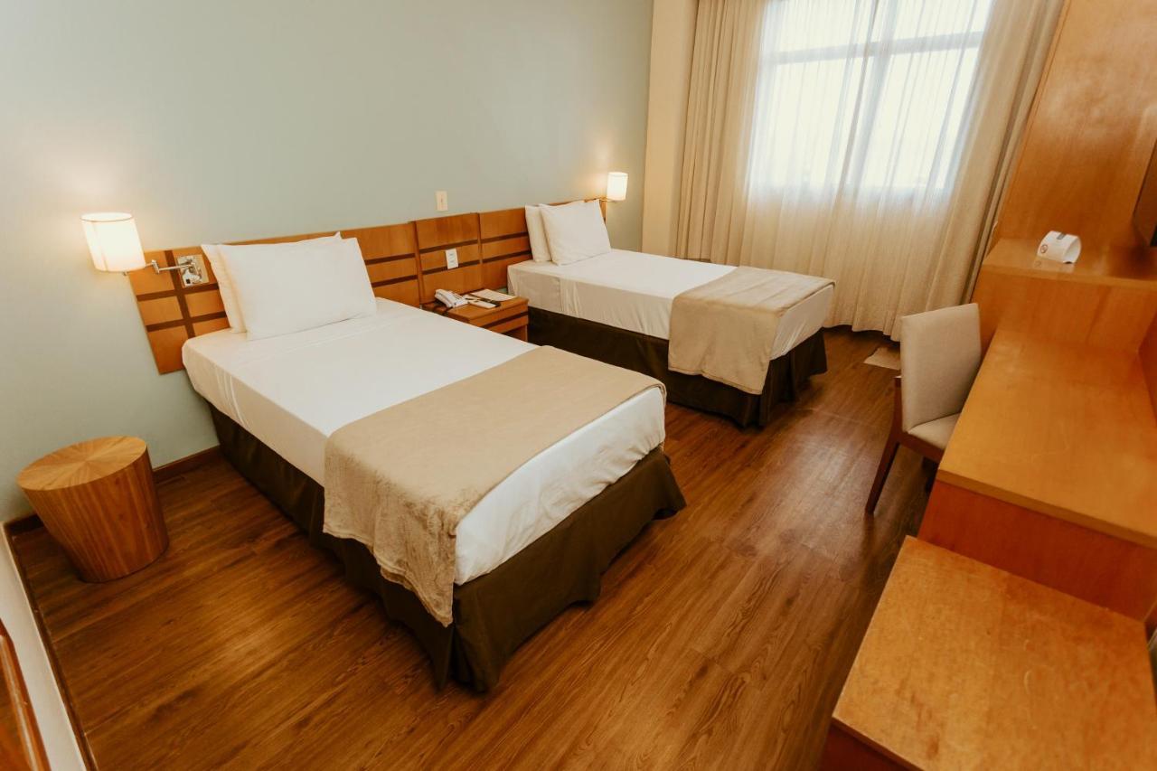 Vitoria Praia Hotel Екстер'єр фото