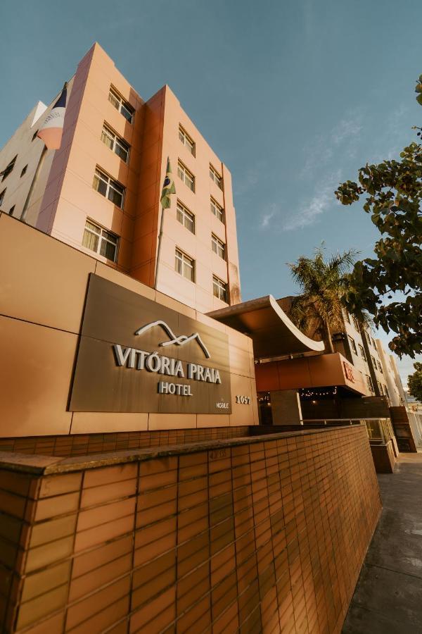 Vitoria Praia Hotel Екстер'єр фото