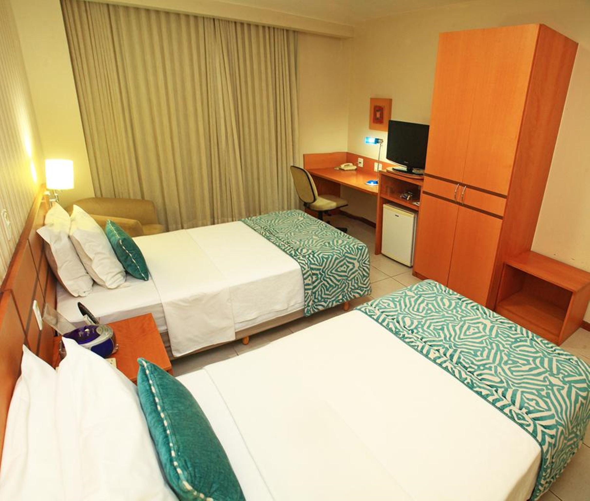 Vitoria Praia Hotel Екстер'єр фото
