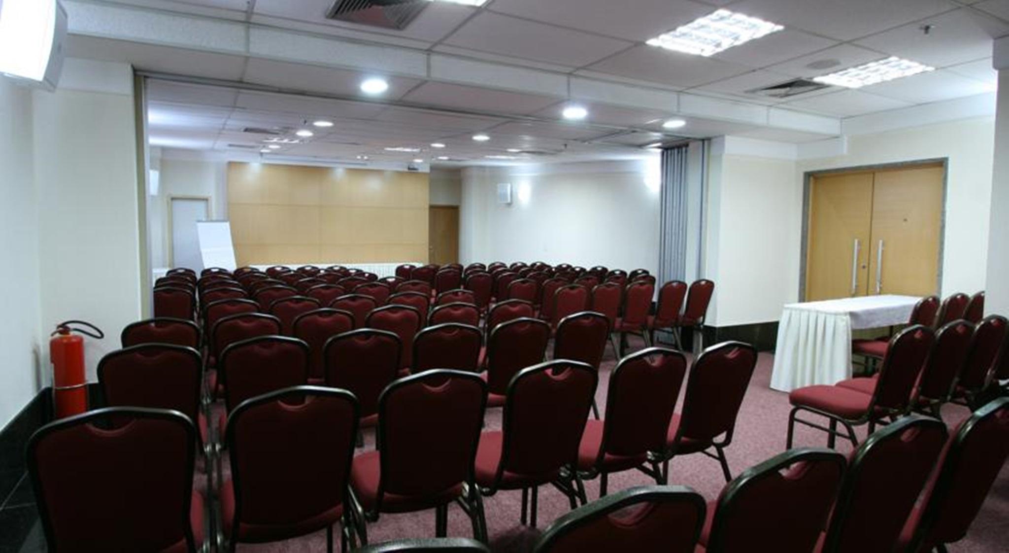 Vitoria Praia Hotel Екстер'єр фото